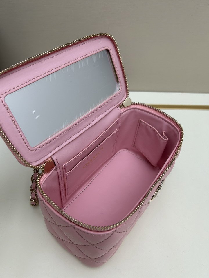 Chanel 33823 18x11x8cm jj27 1980580 Chanel 33823 18x11x8cm jj27 1980580