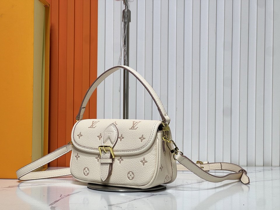 Diane M13642 19x10 5x6cm ss3 1973347 Diane M13642 19x10 5x6cm ss3 1973347