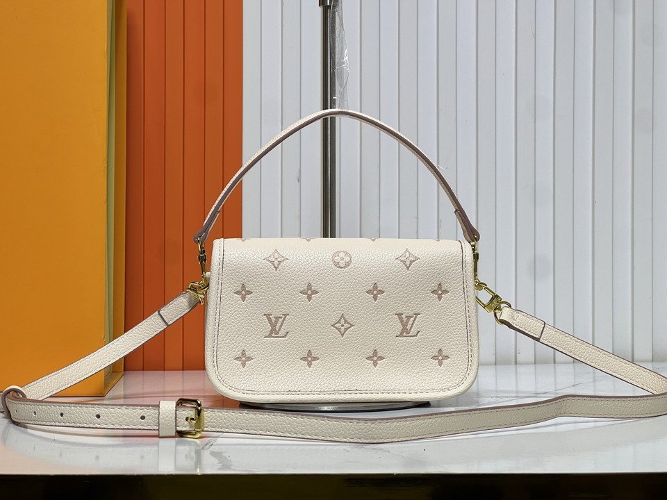 Diane M13642 19x10 5x6cm ss6 1973344 Diane M13642 19x10 5x6cm ss6 1973344
