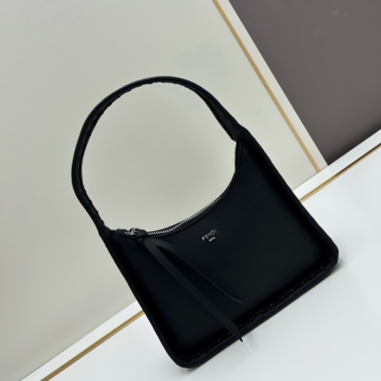 Fendi 21x28x7cm jj41 1450234