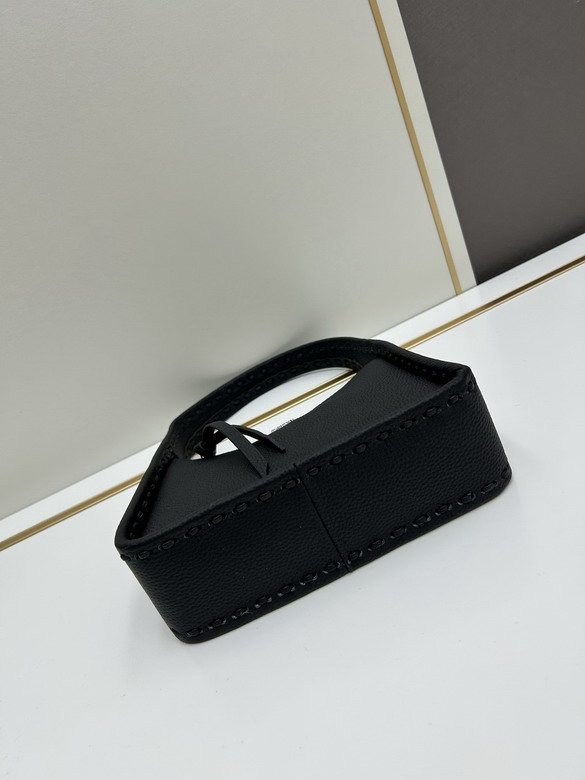 Fendi 21x28x7cm jj45 1450230 Fendi 21x28x7cm jj45 1450230