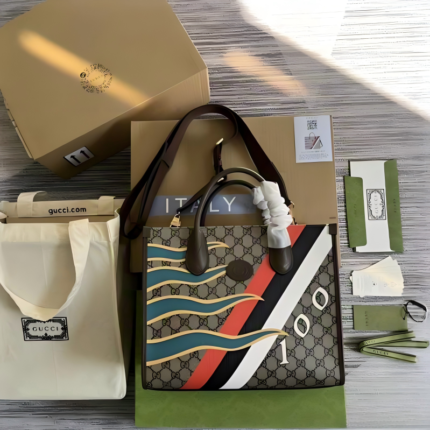 Gucci 648134 31x26.5x14cm CN (1) 1600951