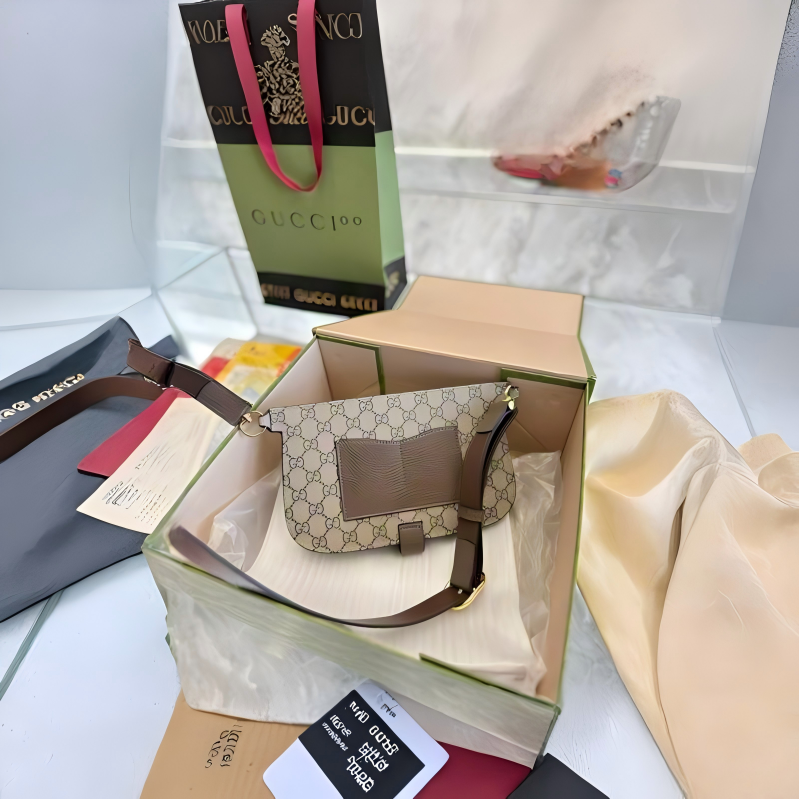 Gucci Blondie 25cm CN (2) 1604627 Gucci Blondie 25cm CN (2) 1604627