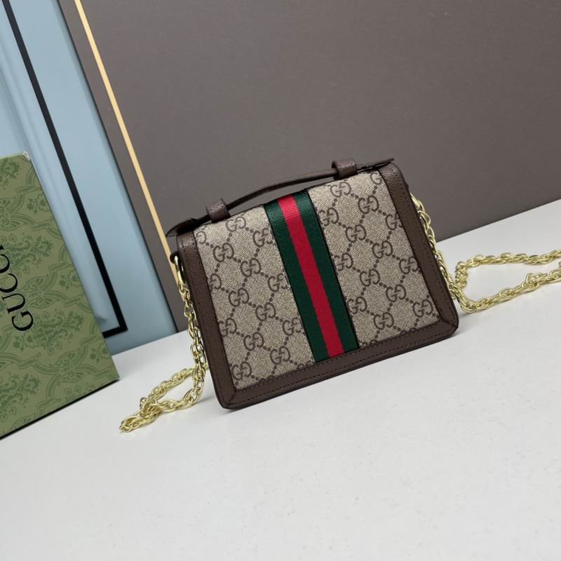 Gucci Supreme 696180 17.5x13x6cm ww (2) 1593912 Gucci Supreme 696180 17.5x13x6cm ww (2) 1593912