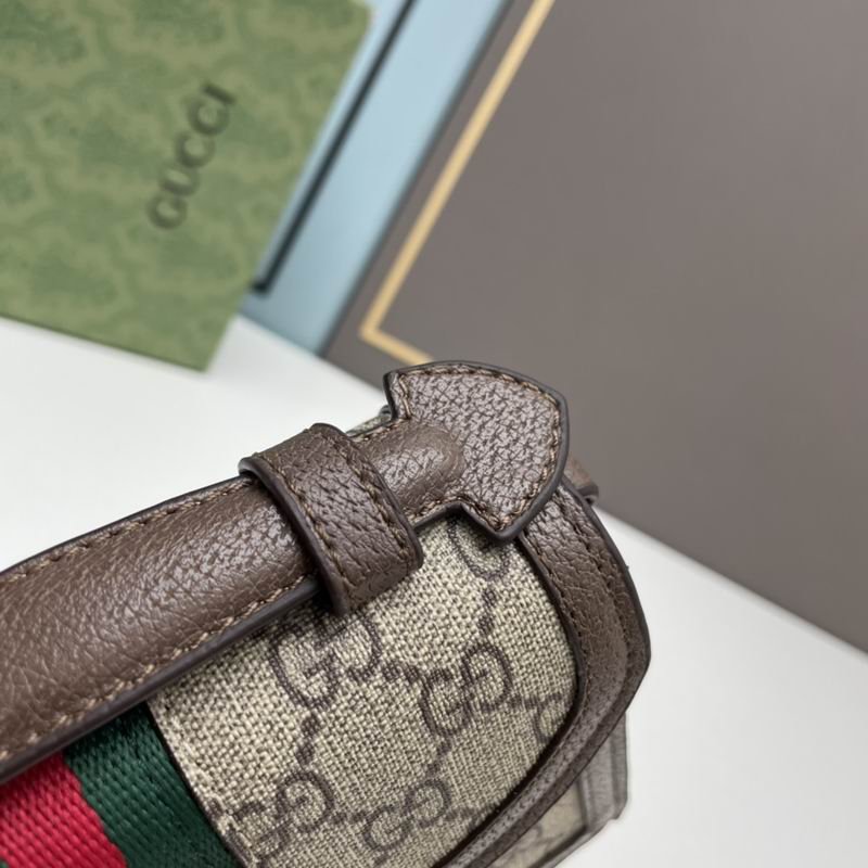 Gucci Supreme 696180 17.5x13x6cm ww (5) 1593909 Gucci Supreme 696180 17.5x13x6cm ww (5) 1593909