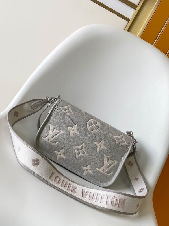 M14214 23X16X8.5cm WP 2 1950552 M14214 23X16X8.5cm WP 2 1950552