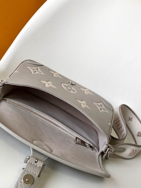 M14214 23X16X8.5cm WP 7 1950547 M14214 23X16X8.5cm WP 7 1950547