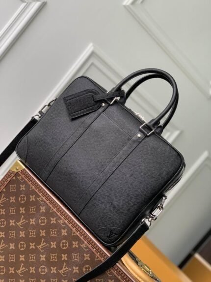 Voyage M30925 36.5x27.5x6cm gf (1) 1734788